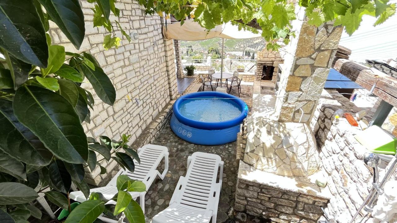 Stone Maisonettes Aigio Extérieur photo